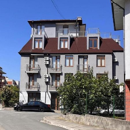 Guest House Petrovi Равда Екстер'єр фото