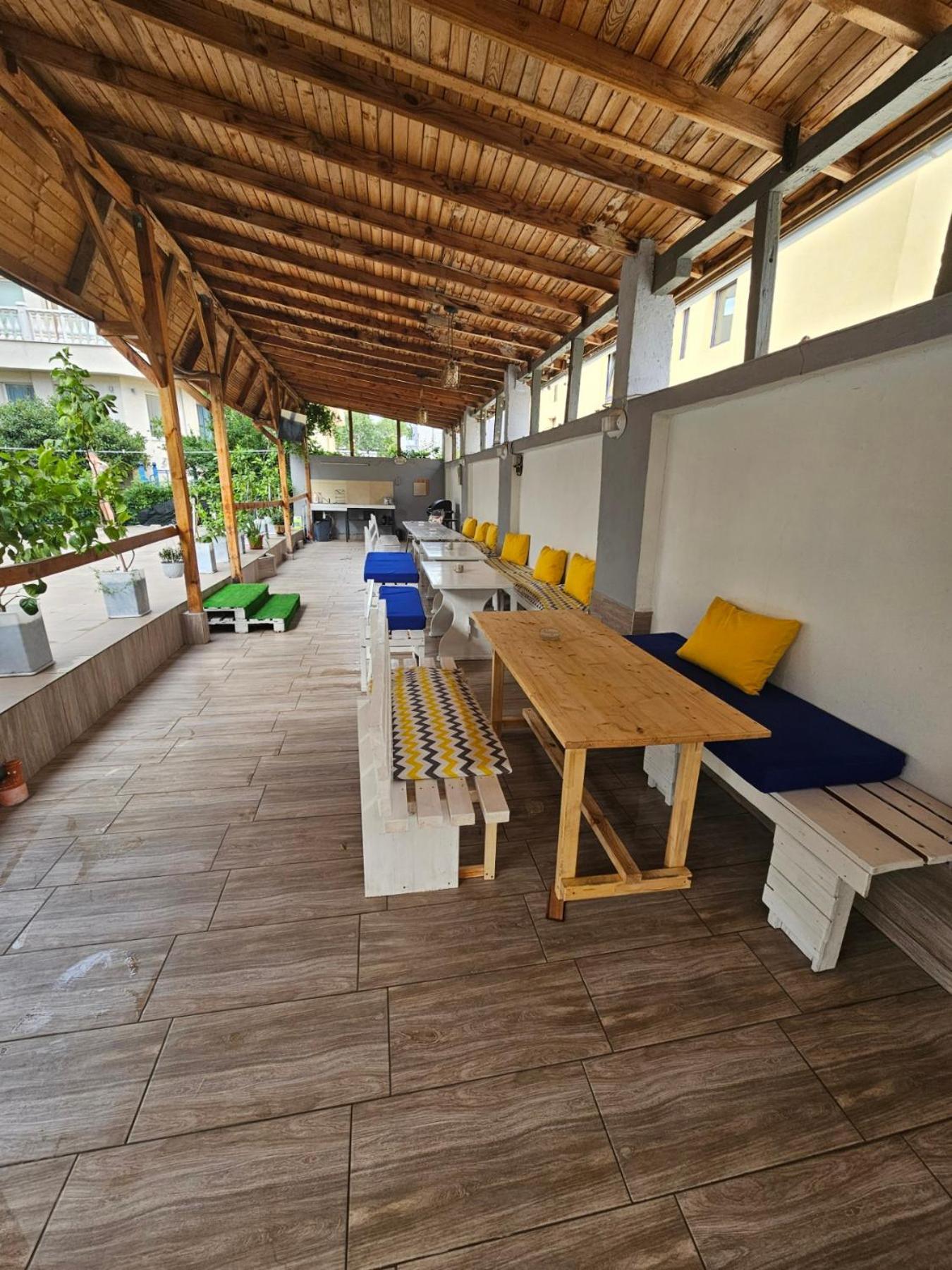 Guest House Petrovi Равда Екстер'єр фото