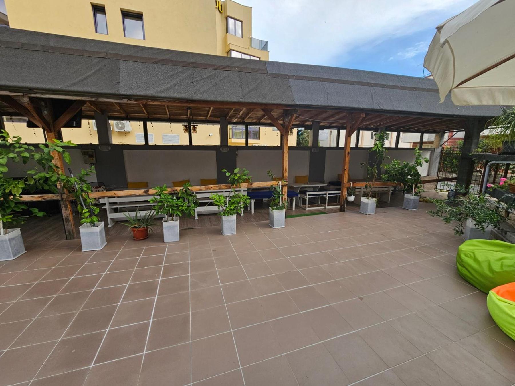 Guest House Petrovi Равда Екстер'єр фото