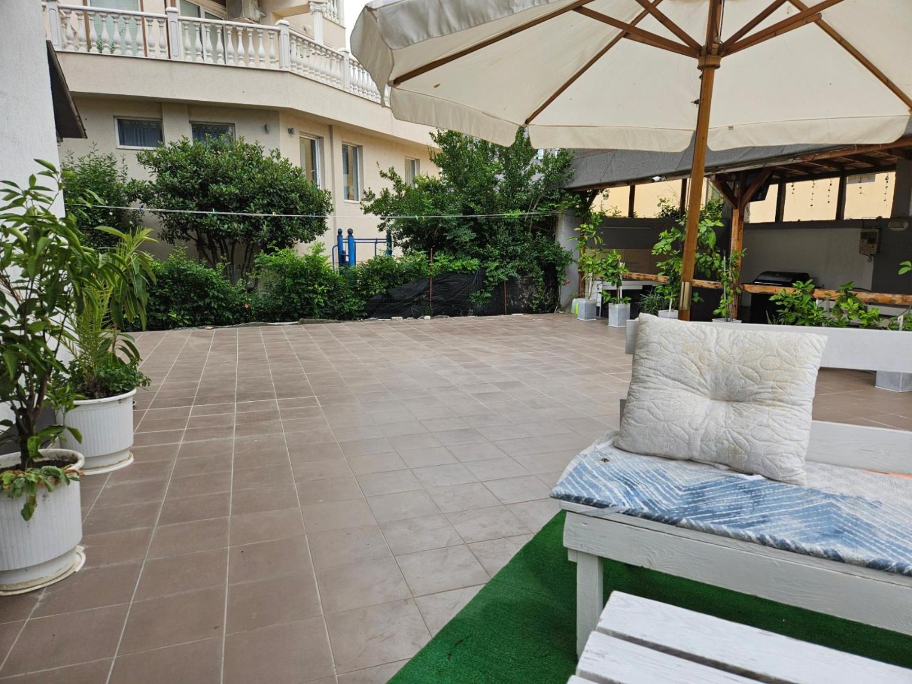 Guest House Petrovi Равда Екстер'єр фото