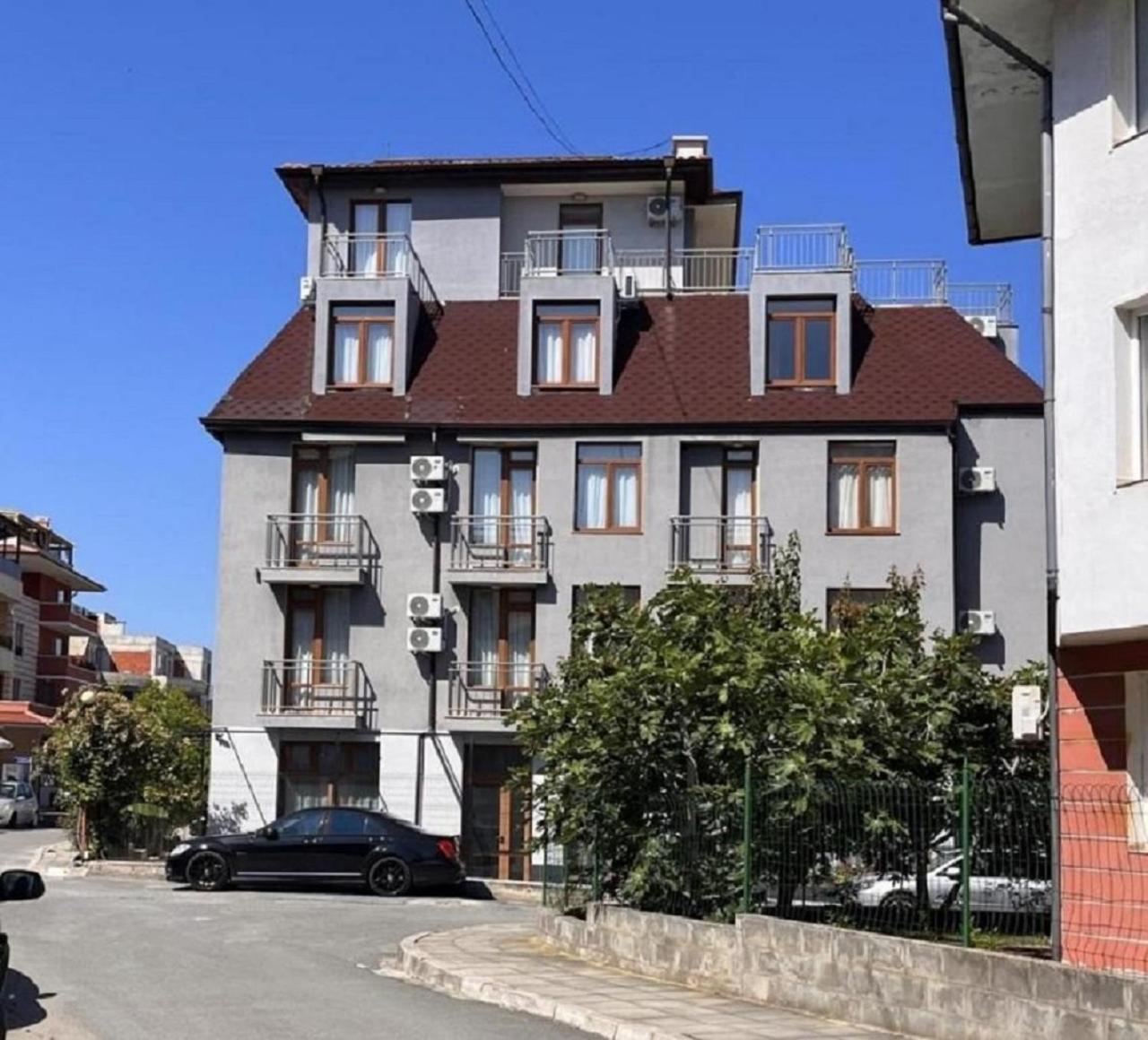 Guest House Petrovi Равда Екстер'єр фото